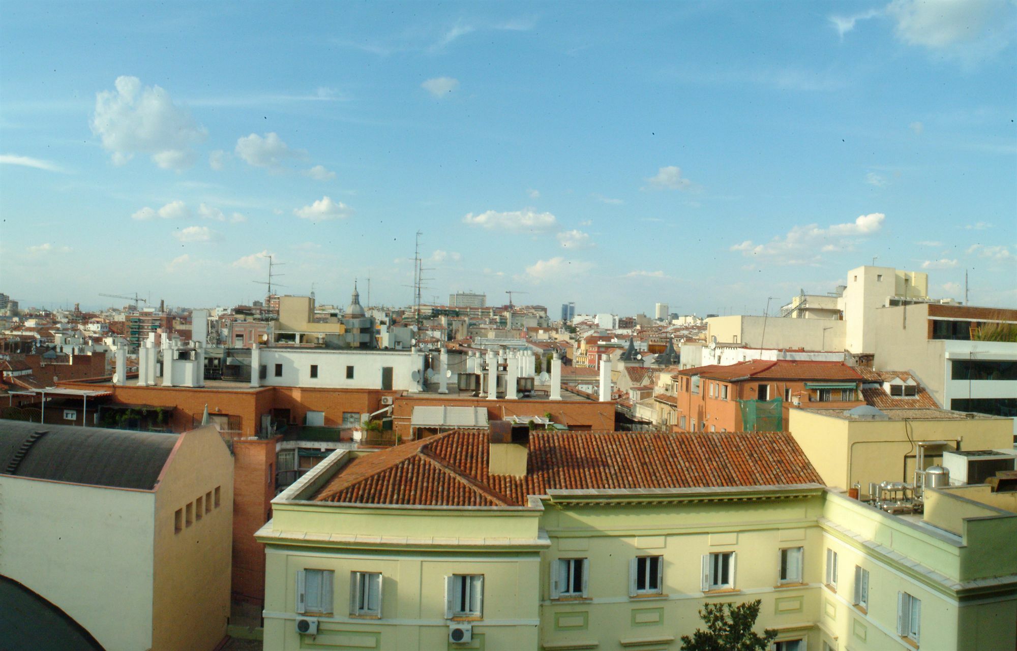 Hostal Santillan Madrid Eksteriør bilde